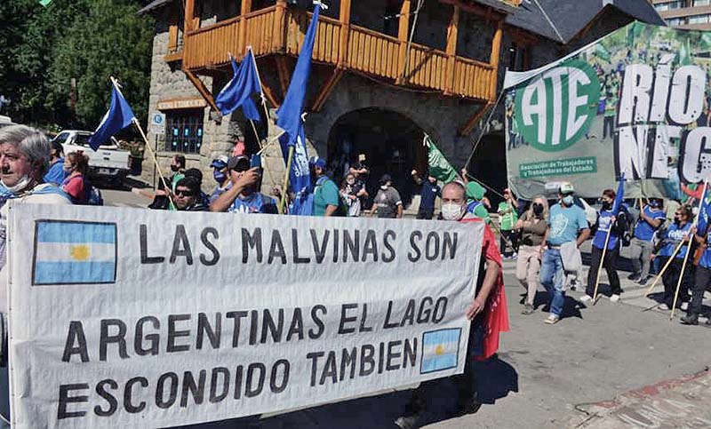 Las CTA y ATE se manifestaron en Bariloche contra la Justicia “subordinada al magnate inglés Joe Lewis”