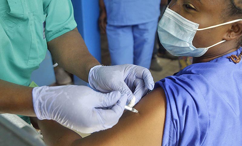 La UE defendió las patentes de las vacunas anticovid ante el pedido de África de liberarlas