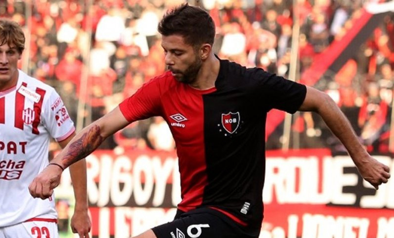 El defensor Leandro Grimi anunció su retiro del fútbol