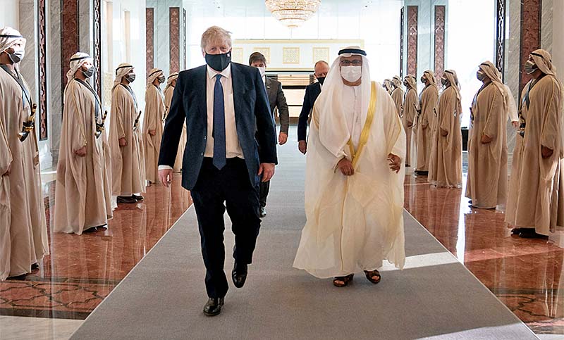 Boris Johnson visita monarquías petroleras árabes en busca de alternativas al crudo ruso