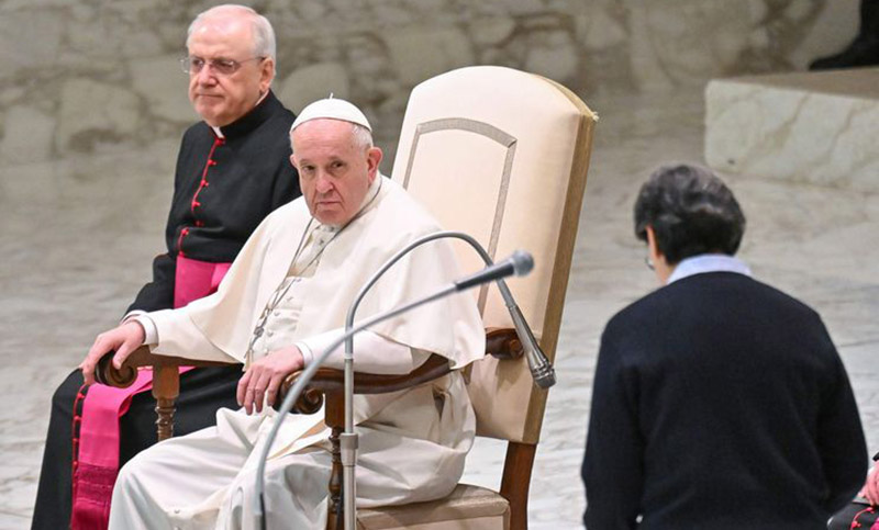Por problemas de salud, el Papa canceló actividades previstas para el viernes