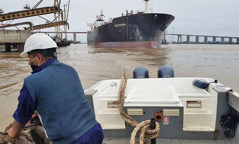 Portuarios se declararon en alerta por las irregularidades detectadas en la licitación en empresas de dragado