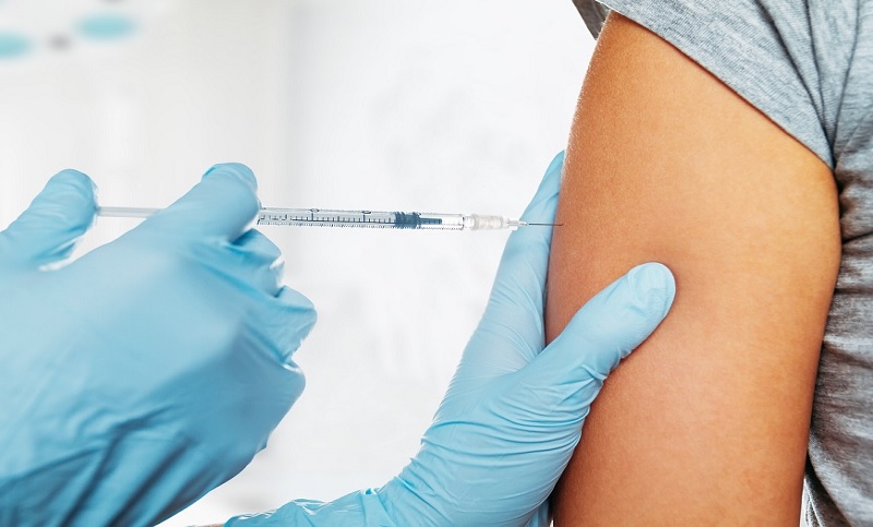 Se distribuyeron más de 3,5 millones de vacunas ante el avance de la gripe