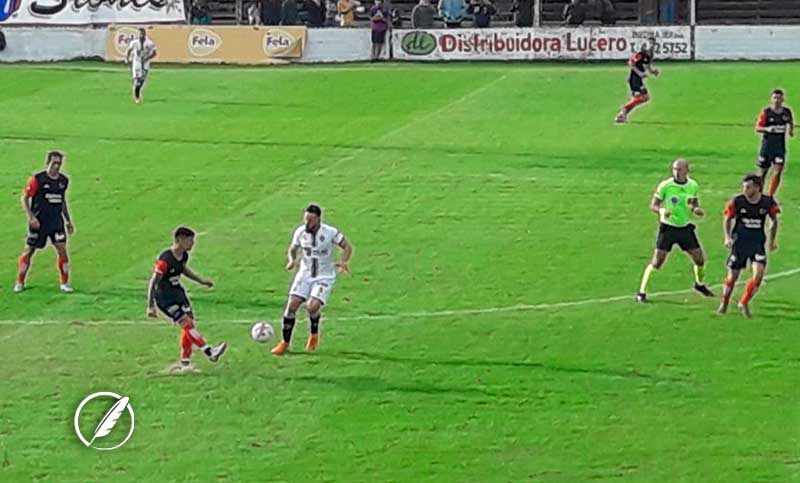 Central Córdoba perdió con Real Pilar en un partido para el olvido