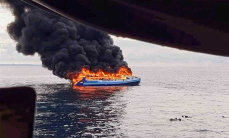 Siete muertos al incendiarse un ferry en Filipinas