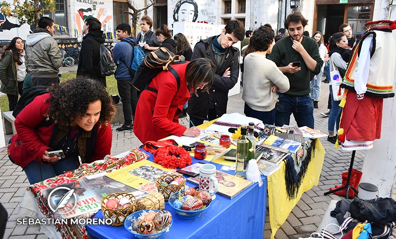 Con bordados, cine y literatura se lleva a cabo la Semana de la Cultura Ucraniana en Rosario