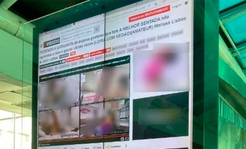 Las pantallas de un aeropuerto de Brasil transmitieron películas para adultos por un posible hackeo
