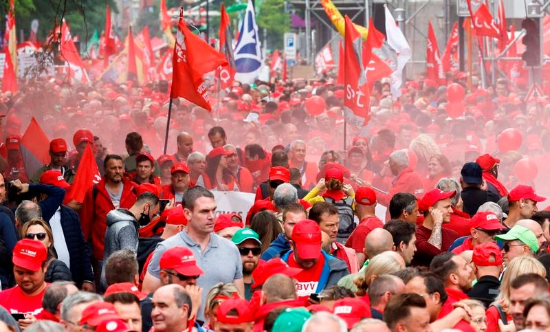 Ante el avance inflacionario, crecen las protestas obreras en Europa y Estados Unidos