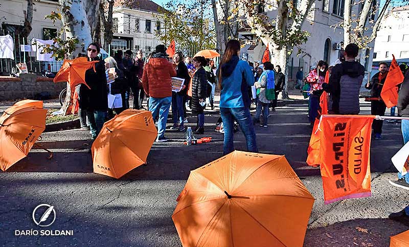 Personal médico del Agudo Ávila protestó en la calle por la precarización laboral a la que están expuestos
