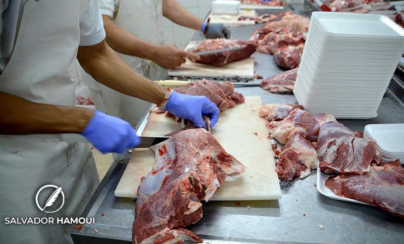 El Gobierno autorizó subas de precios en cortes populares de carne