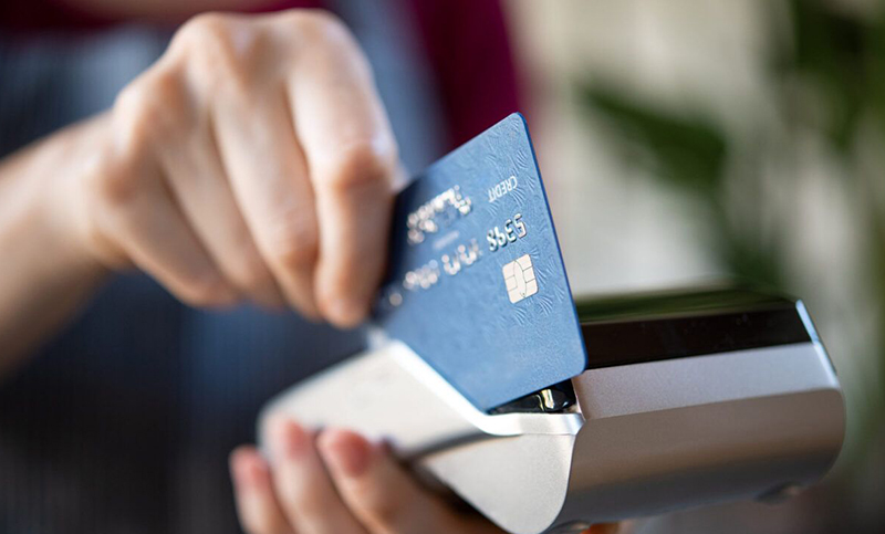 El Senado discutirá un proyecto para mejorar la atención a clientes de tarjetas de crédito