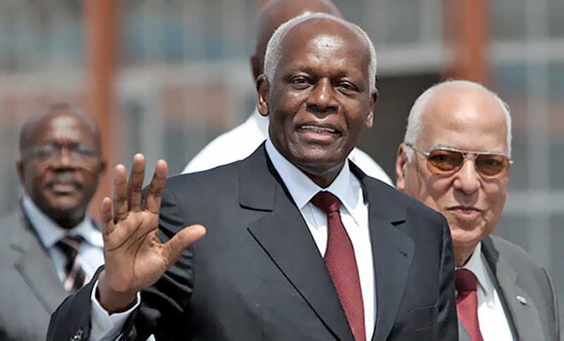 Muere el ex presidente de Angola en Barcelona después de que su hija haya denunciado que lo querían matar