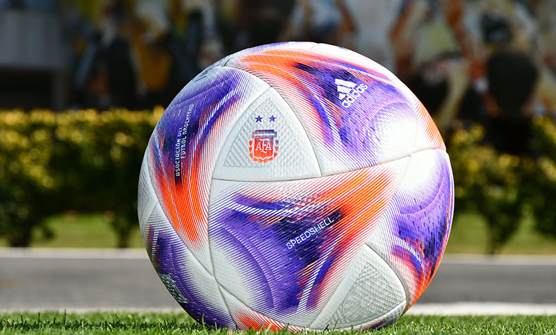 Gotán Argentum: el balón que presentó la AFA para la Liga Profesional