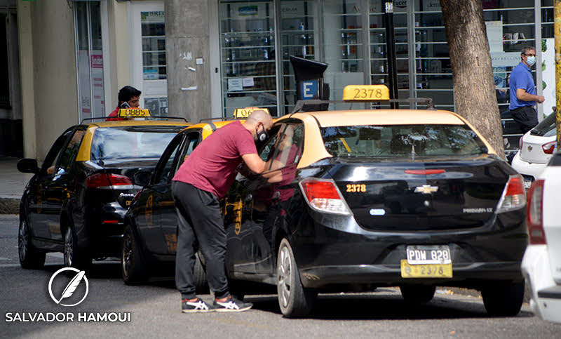 Se aprobaron 425 nuevas licencias de taxis y remises en Rosario