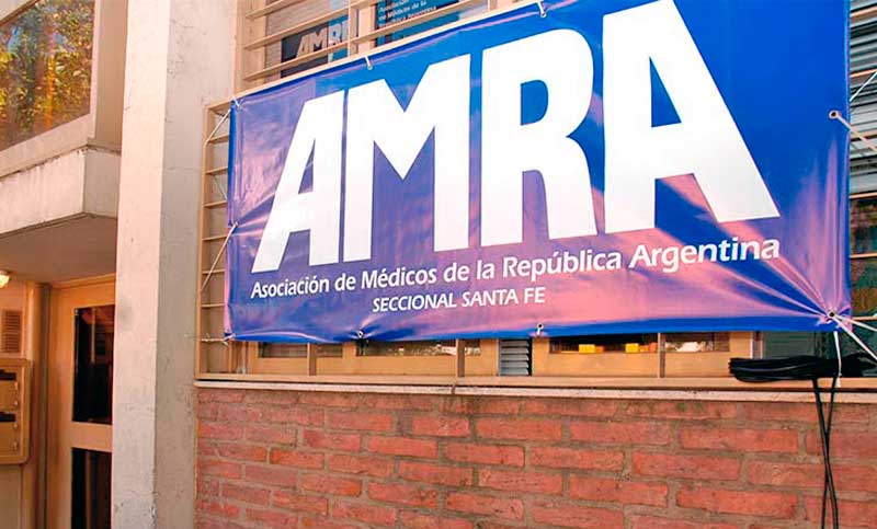 Los médicos de AMRA se suman al paro en reclamo de la reapertura de las paritarias