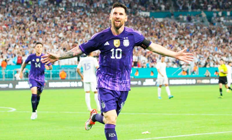 Argentina fue muy superior a Honduras y lo goleó con doblete de Messi