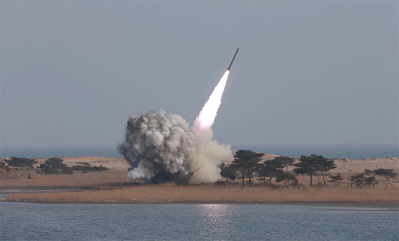 Corea del Norte lanzó un misil al mar de Japón: advierten “notable mejora” en su tecnología militar
