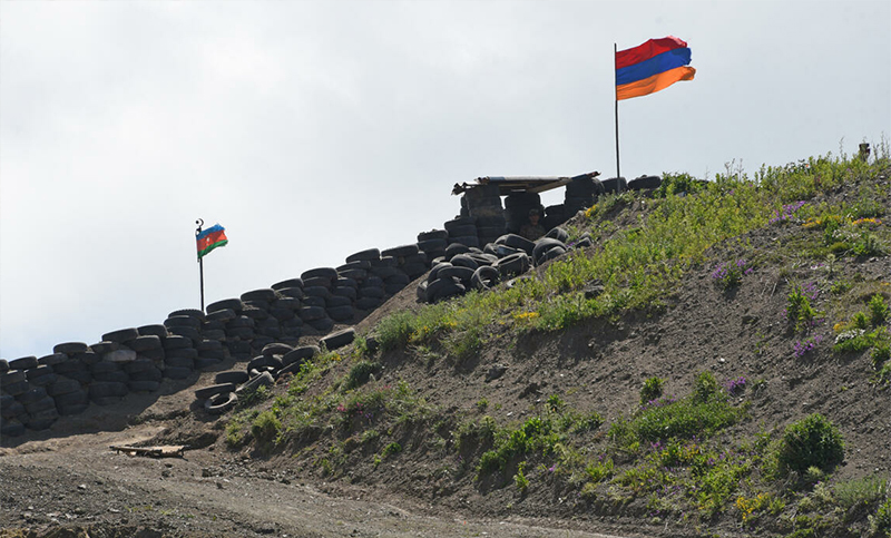 Armenia y Azerbaiyán anunciaron un alto al fuego, pero crece la preocupación internacional