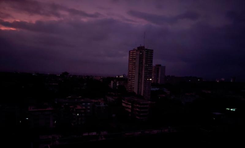 Apagón masivo en Cuba debido a una falla en el sistema eléctrico