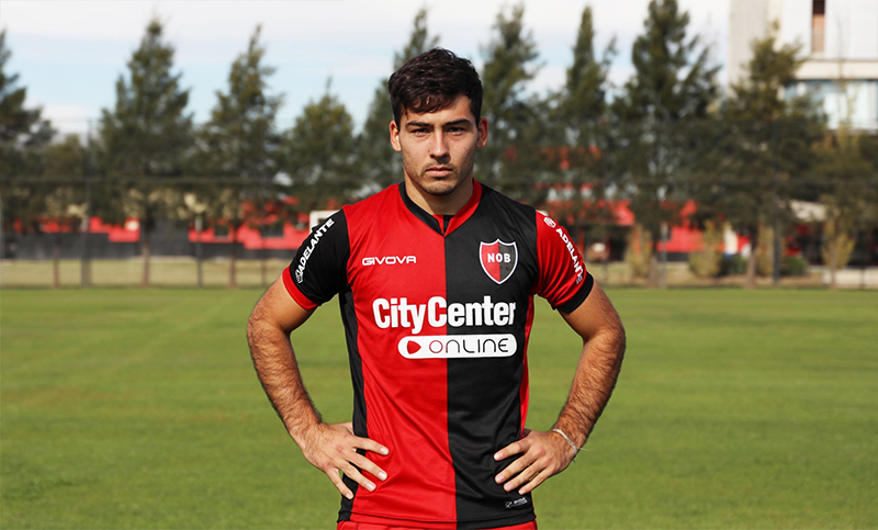 Jeremías Pérez Tica firmó su primer contrato profesional con Newell’s