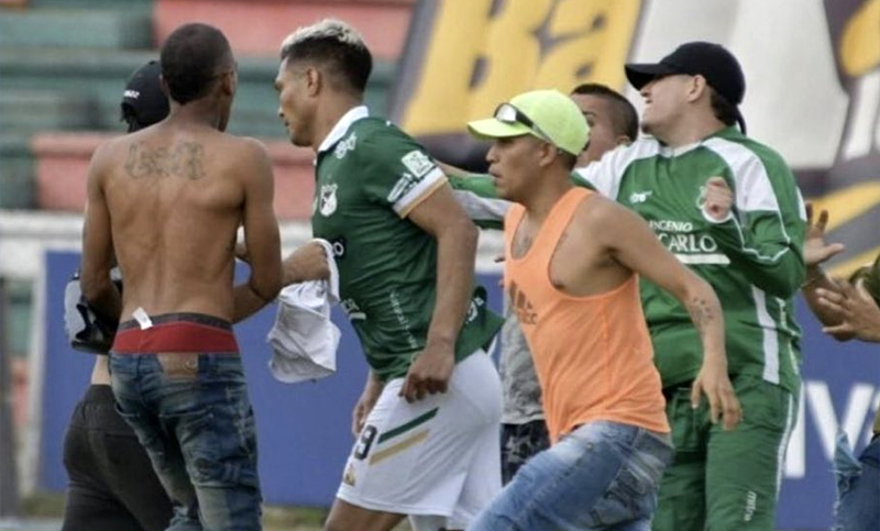 Teófilo Gutiérrez fue agredido por hinchas del Deportivo Cali