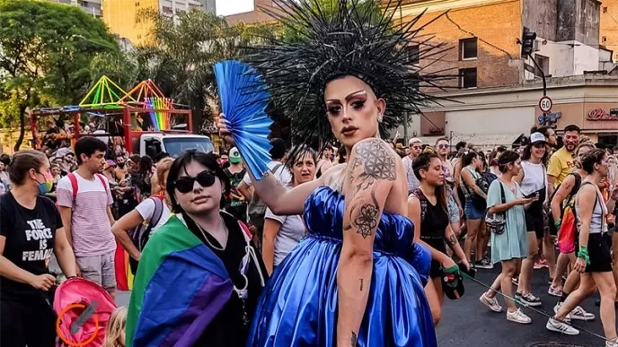 Rosario se tiñó de color en la 16ª Marcha del Orgullo en un día de lucha, festejos y visibilidad