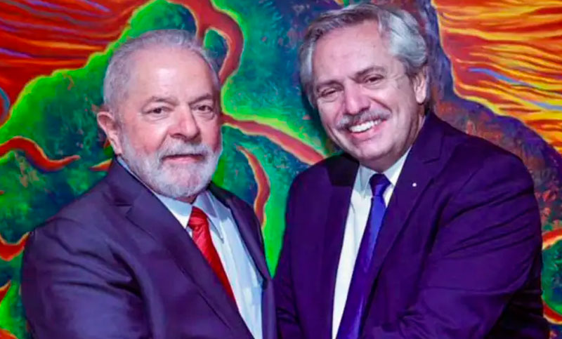 El presidente Fernández viaja a Brasil para felicitar a Lula por su triunfo