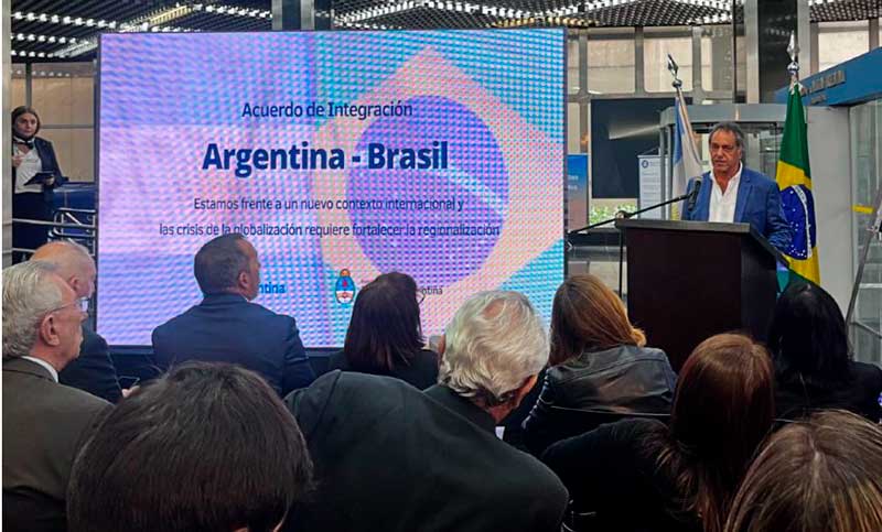 Scioli presentó en San Pablo un nuevo acuerdo de integración entre Argentina y Brasil