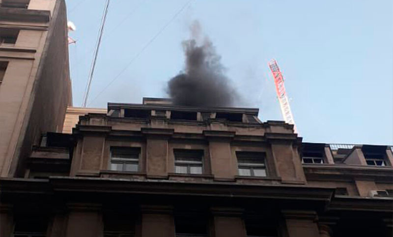 El incendio en el Ministerio de Economía no dejó víctimas y solo causó daños materiales