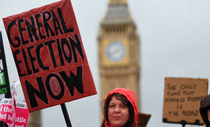 Reino Unido: ciudadanos marcharon por calles de Londres para pedir elecciones anticipadas