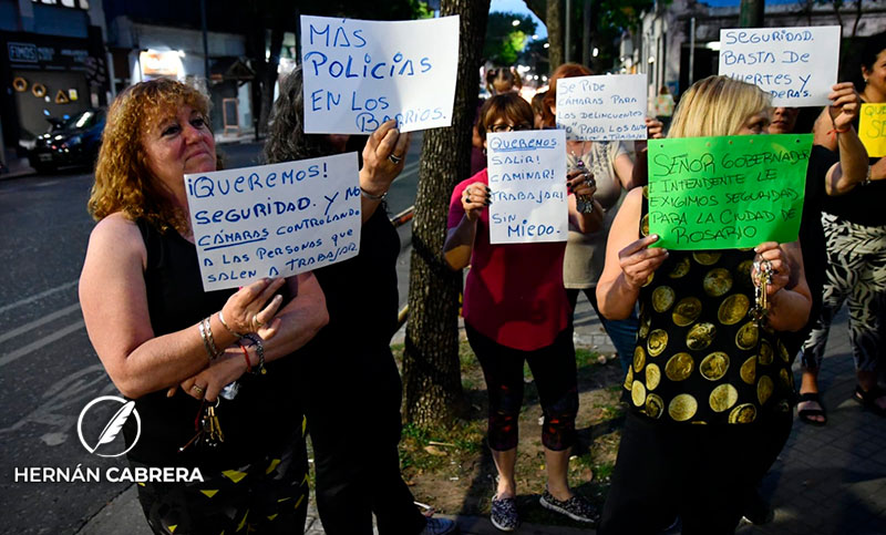 Barrio Azcuénaga: vecinos volvieron a reclamar por seguridad y presencia policial 