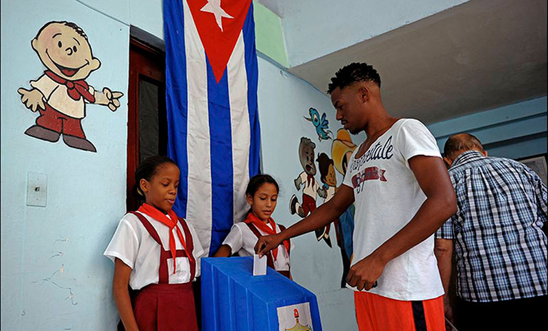 Los cubanos votan en elecciones municipales