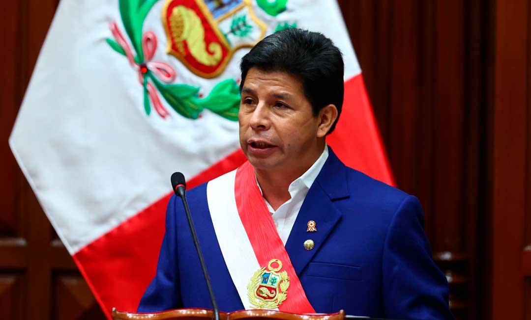 Misión de la OEA llega al Perú para examinar amenazas a la democracia