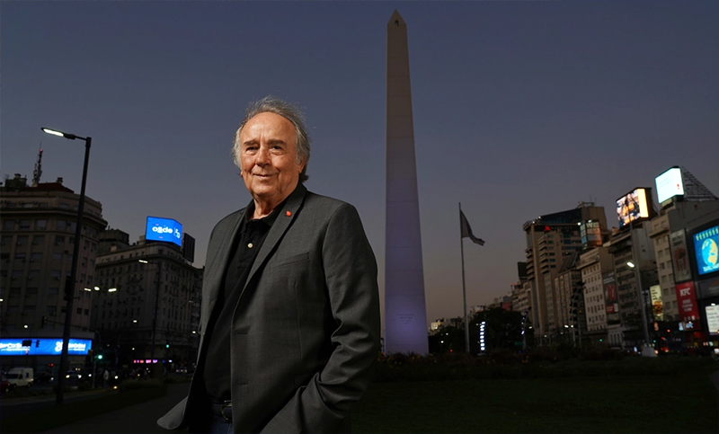 Joan Manuel Serrat dio su última conferencia en Argentina antes de cantar en Rosario