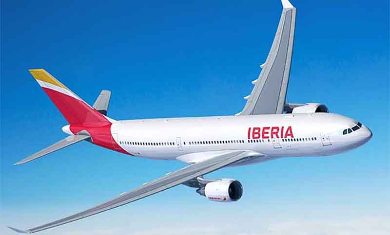 Multaron a la aerolínea Iberia por no haber brindado información y por trato indigno a un usuario