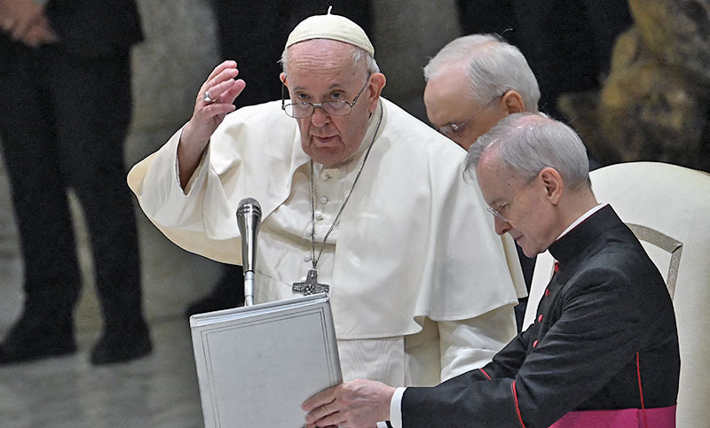 Francisco recordó a Benedicto XVI como «un gran maestro de catequesis»