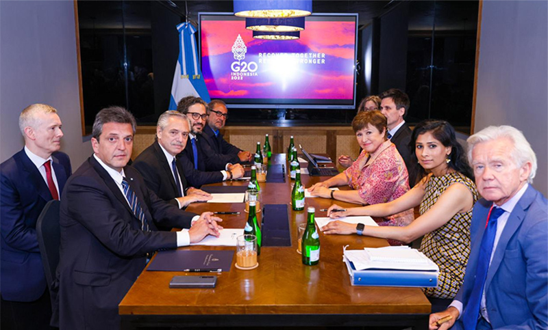 Argentina sobrecumplió la meta fiscal pactada con el FMI para el 2022
