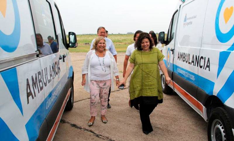 El Gobierno nacional entregó 19 ambulancias a Santa Fe