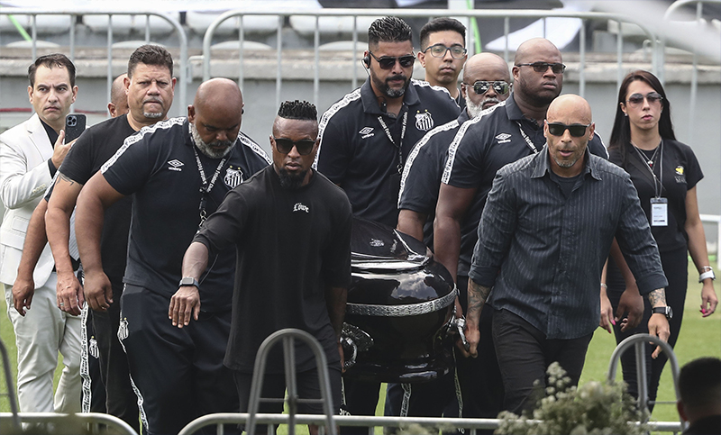 Polémica en Brasil por algunas ausencias de peso en el velatorio de Pelé