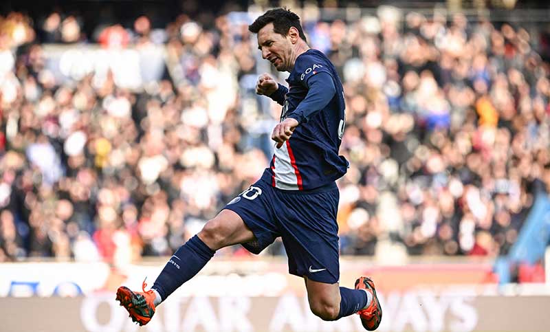Messi le dio la victoria al PSG con un gol agónico de tiro libre