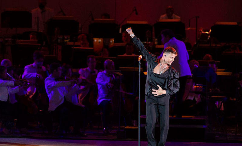 Con más de 60 músicos en el escenario llega a Rosario «Ricky Martin sinfónico»