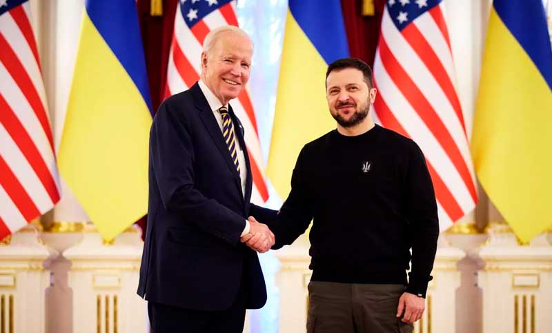 Biden llega a Ucrania en una visita sorpresa y promete un nuevo paquete de ayuda militar