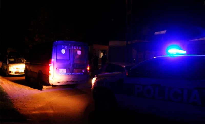 Una mujer murió y tres personas resultaron heridas en un violento asalto en Villa de Merlo