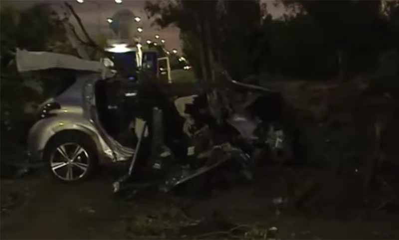 Un muerto y tres detenidos tras una persecución y choque de un auto robado en Villa Soldati
