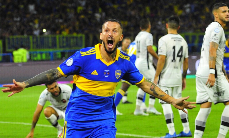 Boca goleó a Patronato con un Benedetto intratable y ganó la Supercopa