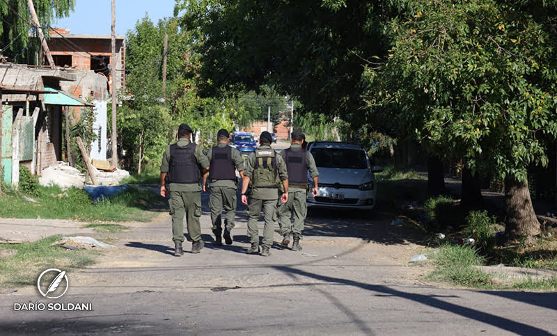 Con fuerzas federales en el barrio, se produjo una nueva balacera en Los Pumitas