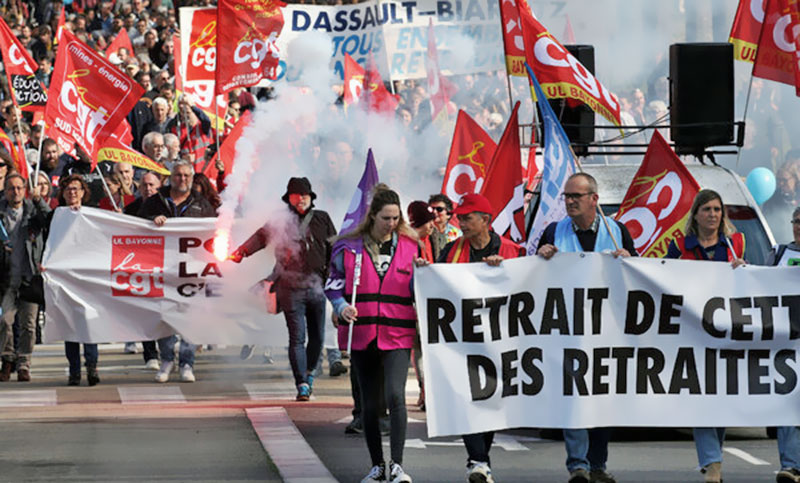 Tras masivas manifestaciones, sindicatos instan a Macron a «poner en pausa» su reforma jubilatoria