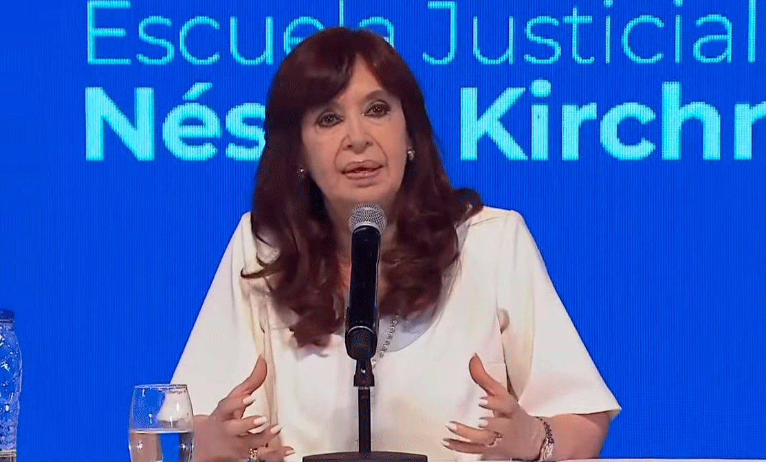 Cristina Fernández sobre la dolarización: «Nos vienen a decir que lo que fracasó años atrás, hoy es la solución»