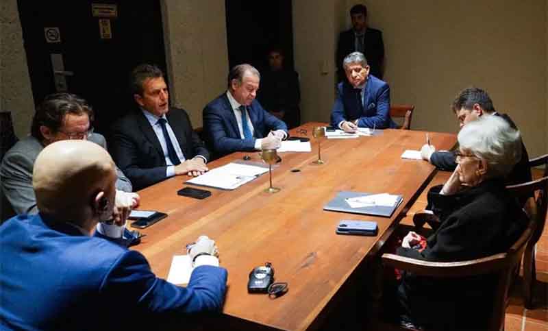 Massa participa en la asamblea del FMI y el Banco Mundial, y se reúne con funcionarios de EEUU