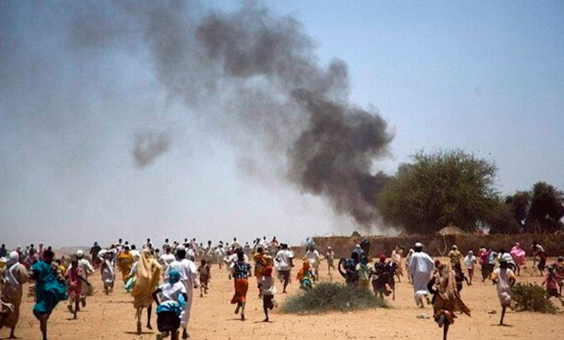 Tras casi un mes de combates, militares acuerdan corredores humanitarios en Sudán